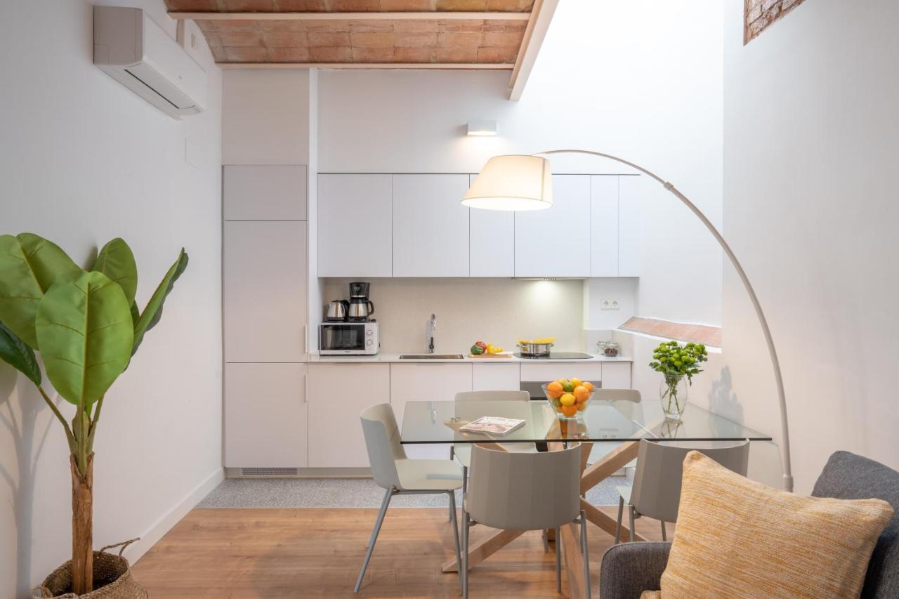 Feelathome Stadium Apartments L'Hospitalet de Llobregat Exterior photo