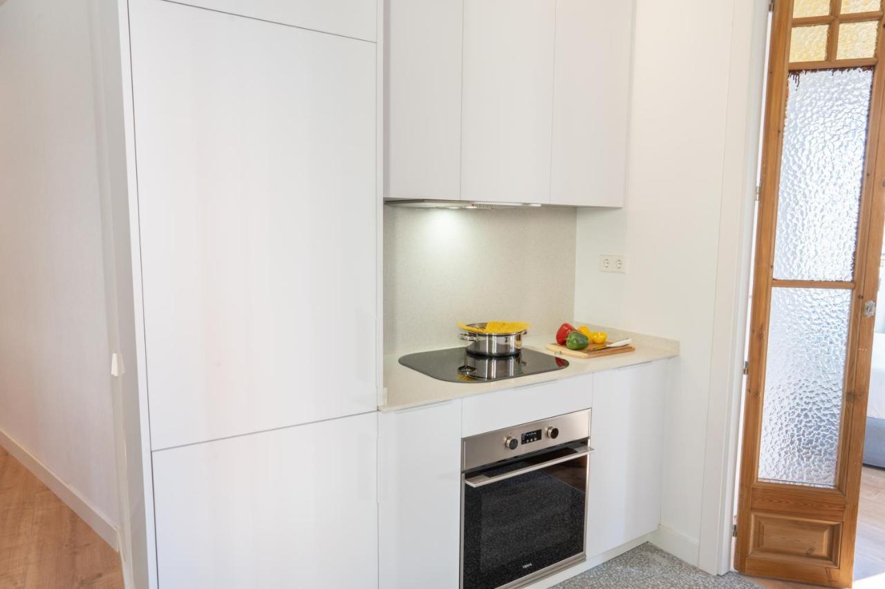Feelathome Stadium Apartments L'Hospitalet de Llobregat Exterior photo