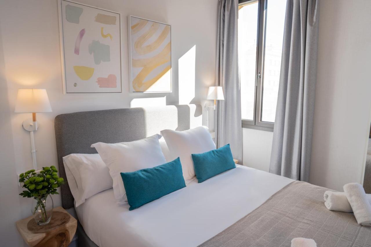 Feelathome Stadium Apartments L'Hospitalet de Llobregat Exterior photo