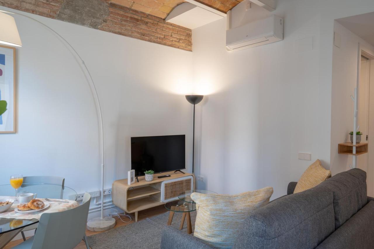 Feelathome Stadium Apartments L'Hospitalet de Llobregat Exterior photo