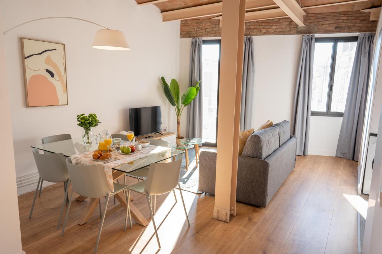 Feelathome Stadium Apartments L'Hospitalet de Llobregat Exterior photo